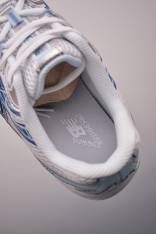 New Balance 740 view 9