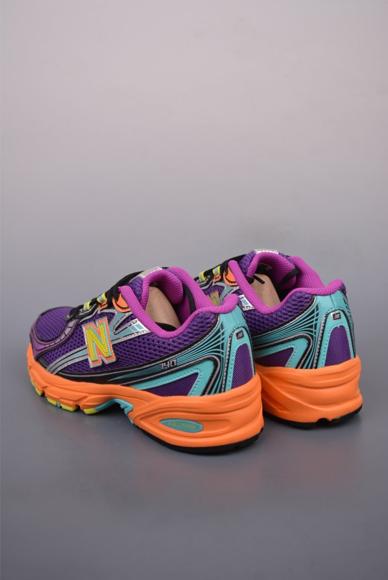 New Balance 740 view