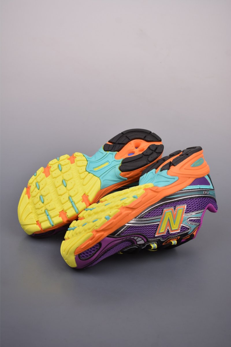 New Balance 740 view