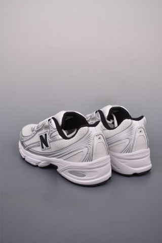 New Balance 740 view 2