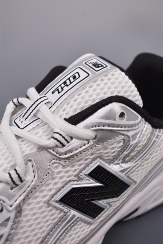 New Balance 740 view 7