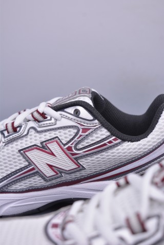 New Balance 740 view 8