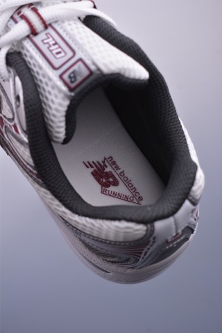 New Balance 740 view 9