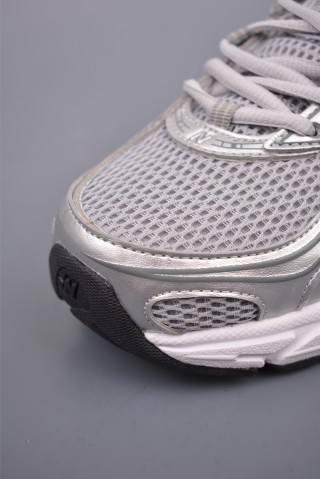 New Balance 740 view 6