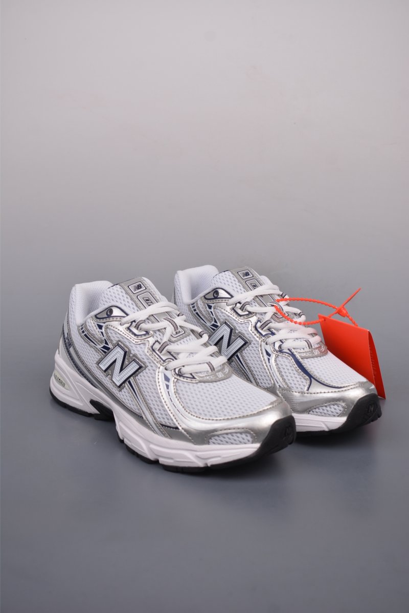 New Balance 740