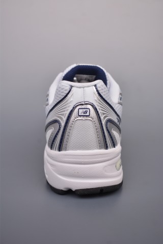 New Balance 740 view 4