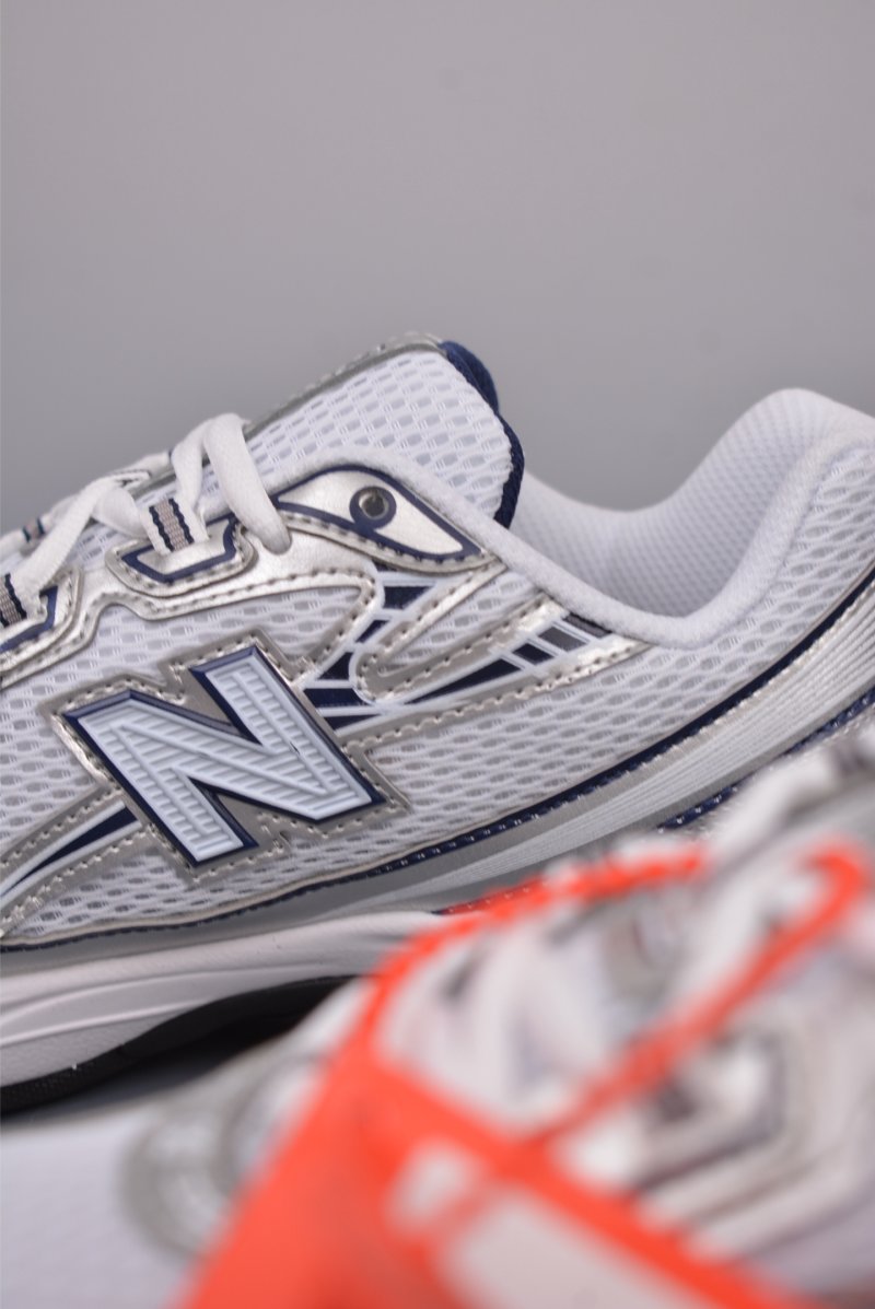 New Balance 740 view