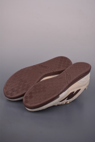 New Balance URC42 view 3