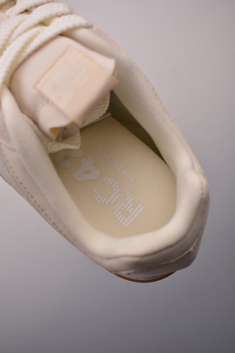New Balance URC42 view