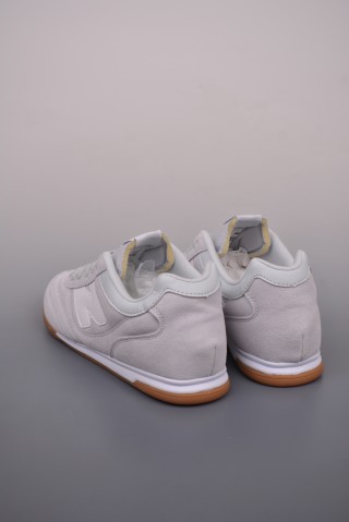 New Balance URC42 view 2