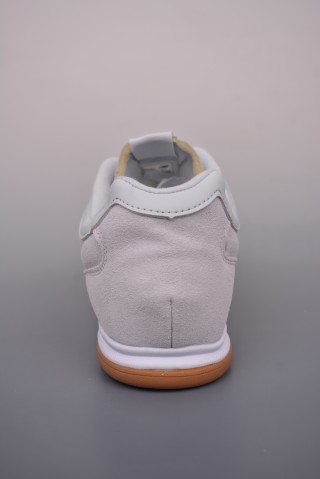 New Balance URC42 view 4