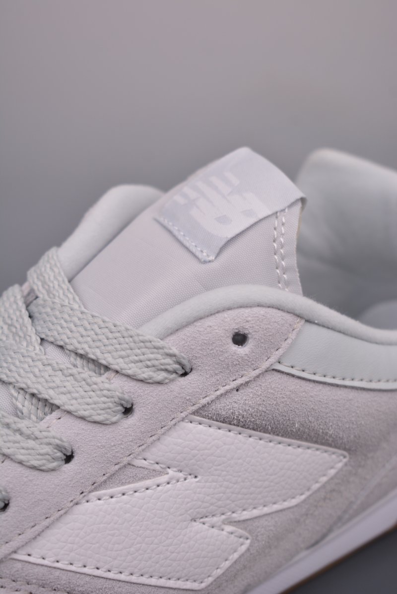 New Balance URC42 view