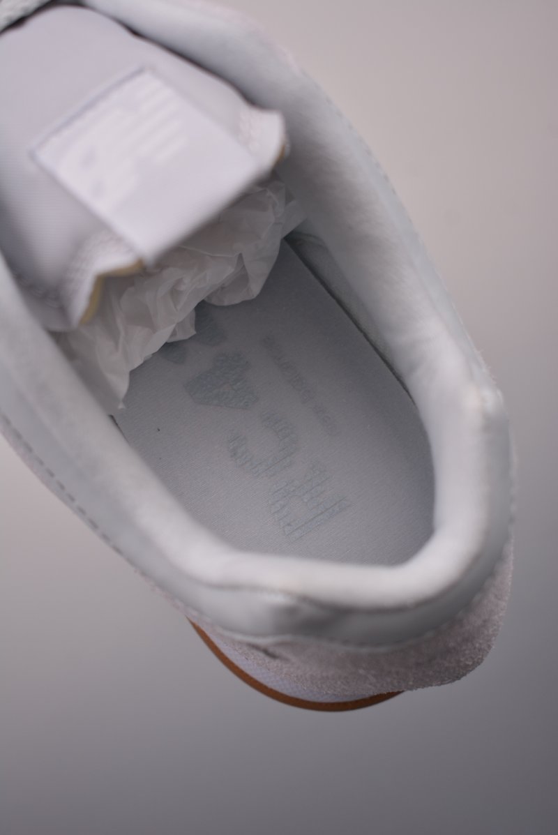 New Balance URC42 view
