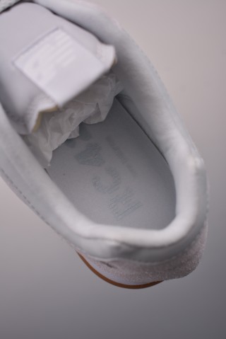 New Balance URC42 view 9