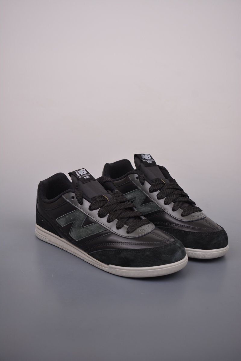 New Balance URC42