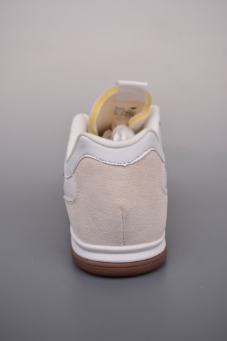New Balance URC42 view 4