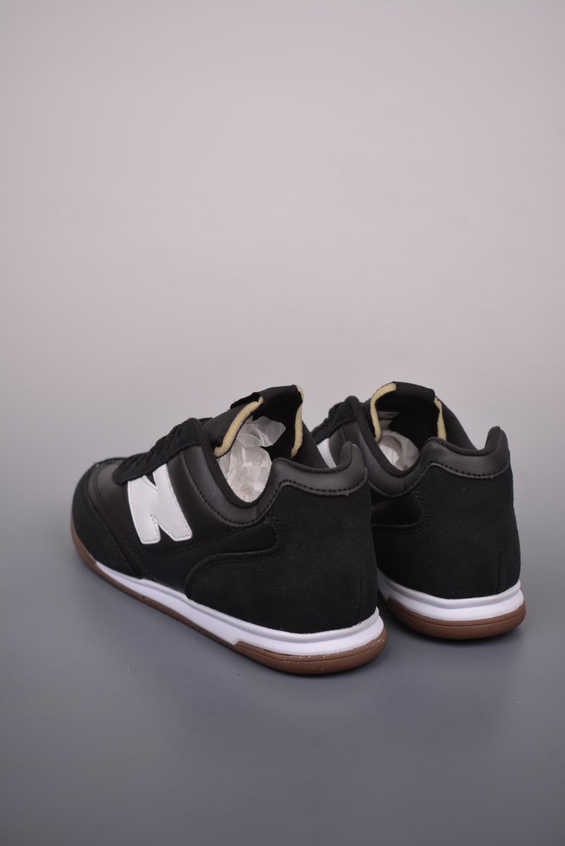 New Balance URC42 view