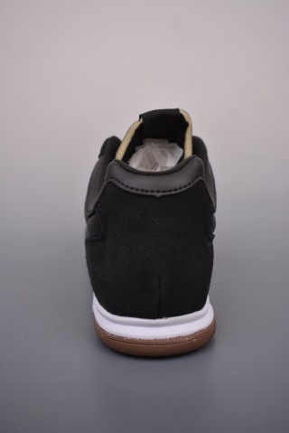 New Balance URC42 view 4