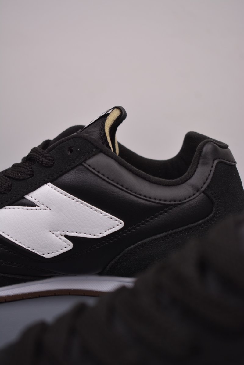 New Balance URC42 view