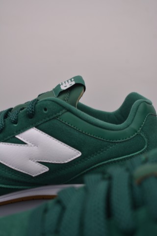 New Balance URC42 view 8