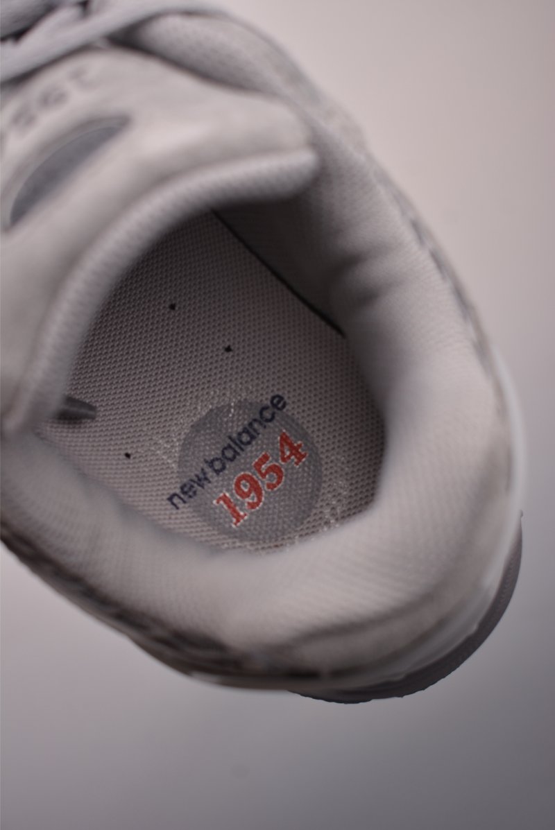 New Balance U1954 view