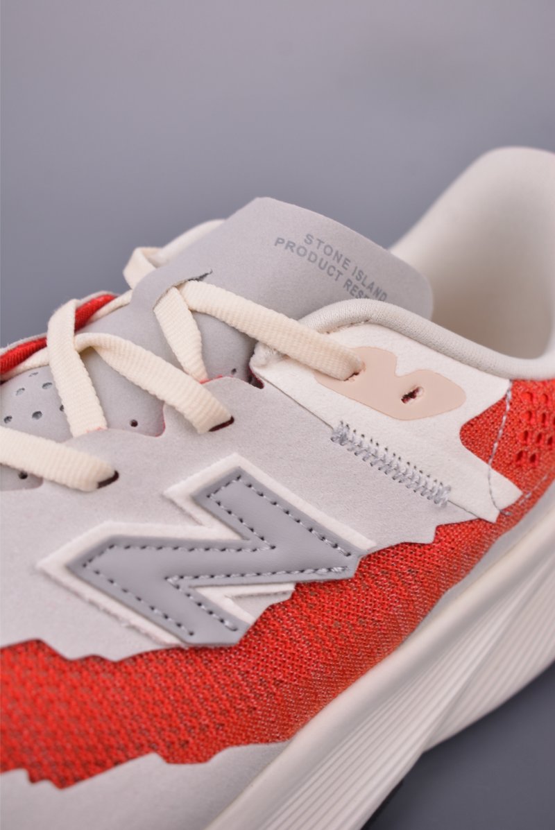 Stone Island x New Balance RC Elite V2 view