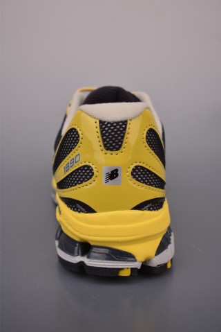 New Balance Running Shoes view 4