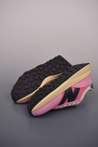 New Balance U370 view 3