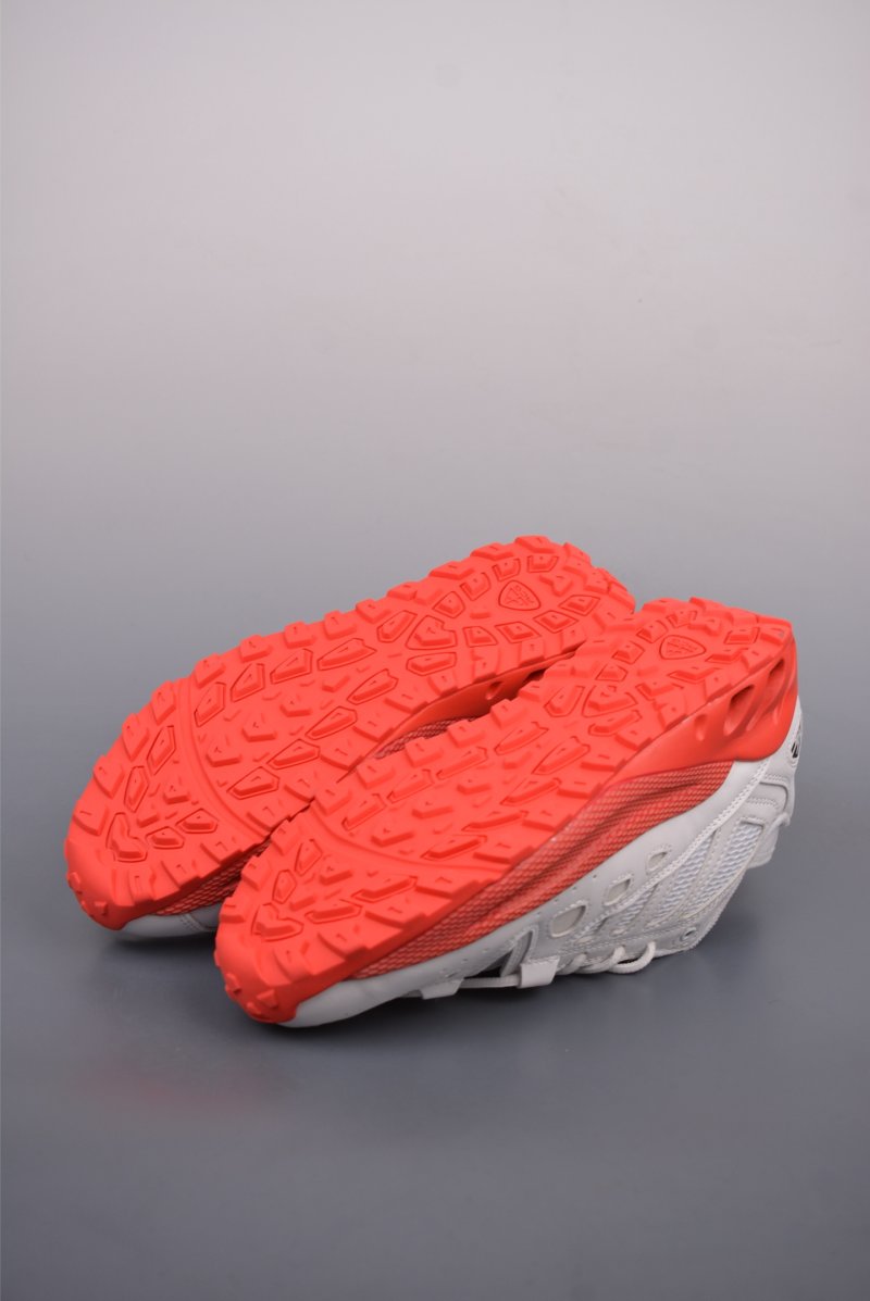 Nike ACG Air Exploraid view