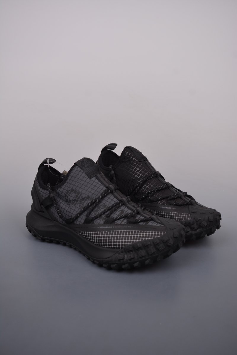 Nike ACG Mountain Fly Low GTX view