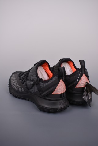 Nike ACG Mountain Fly Low GTX view 29