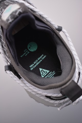 Nike ACG Mountain Fly Low GTX view 9