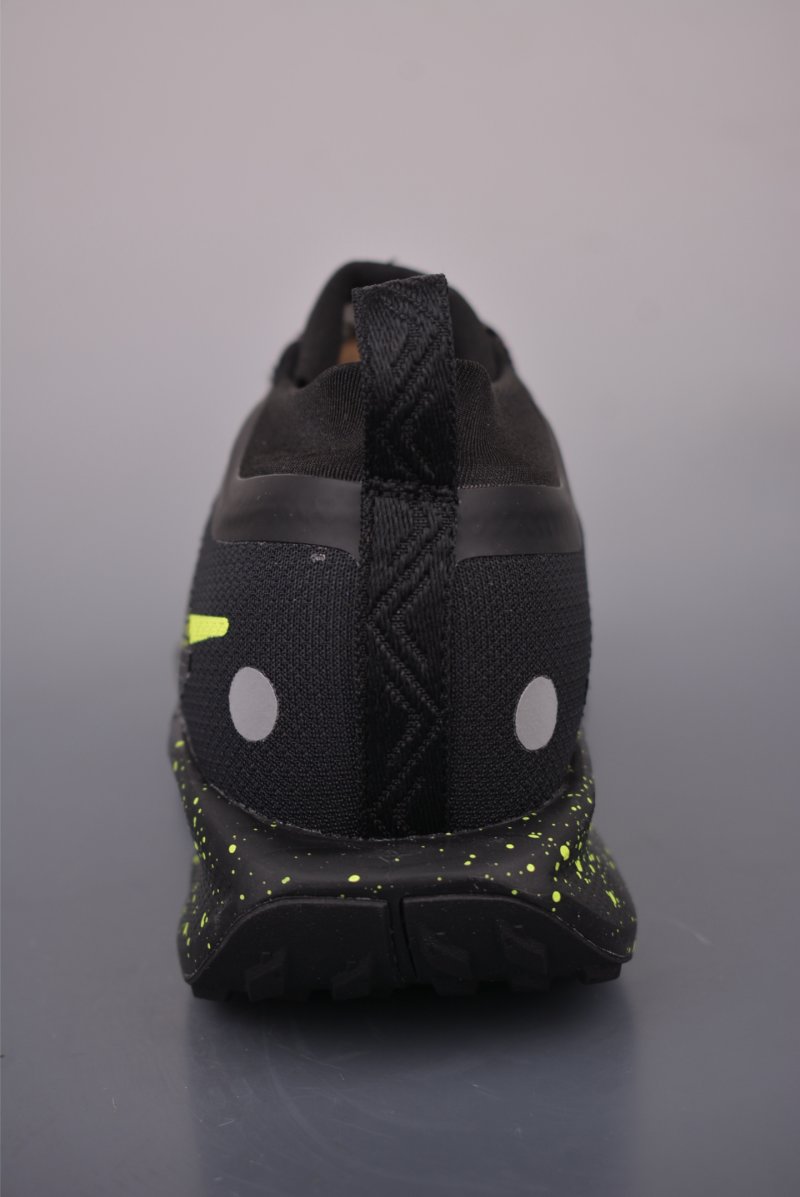 Nike ACG Zegama Trail view