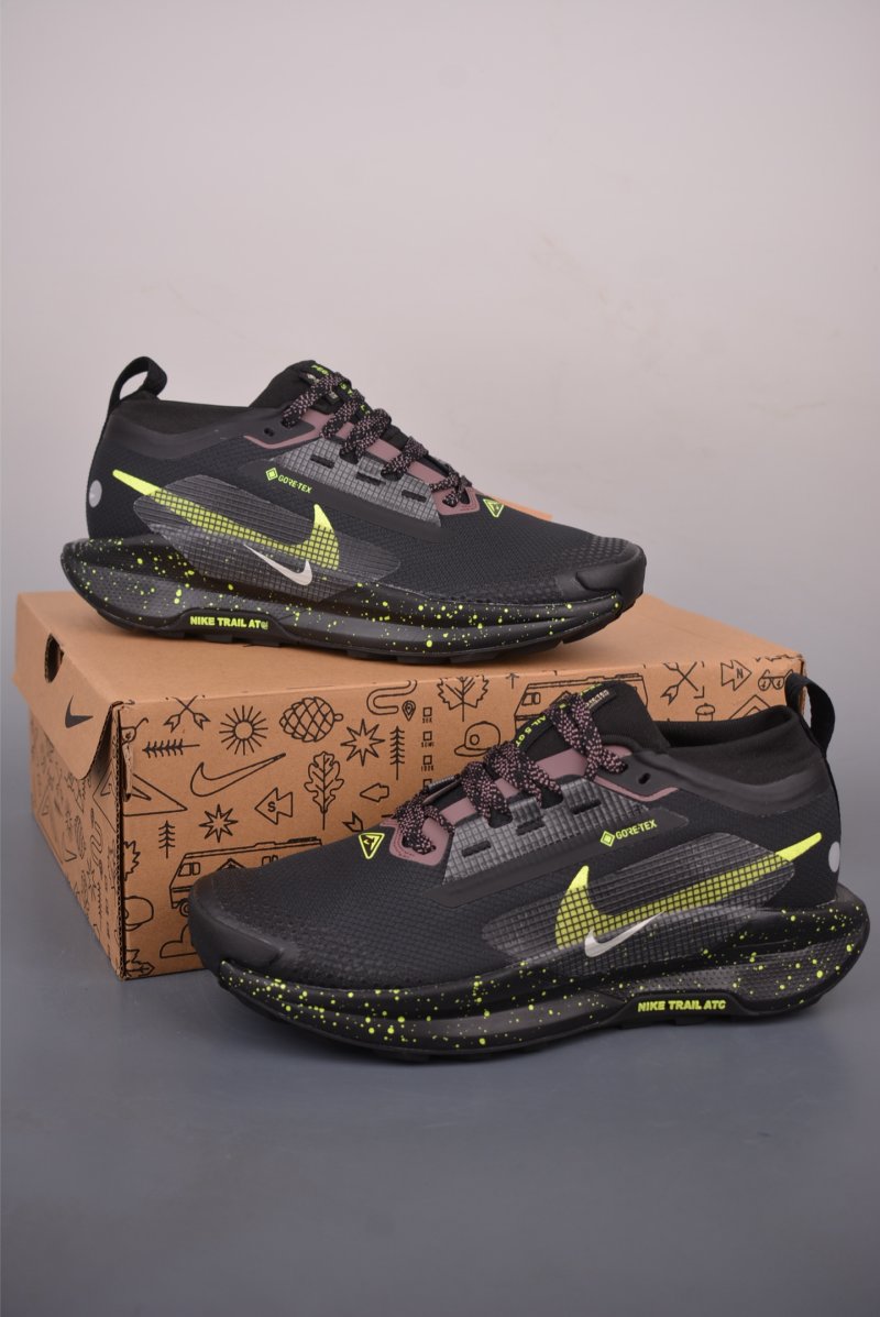 Nike ACG Zegama Trail view