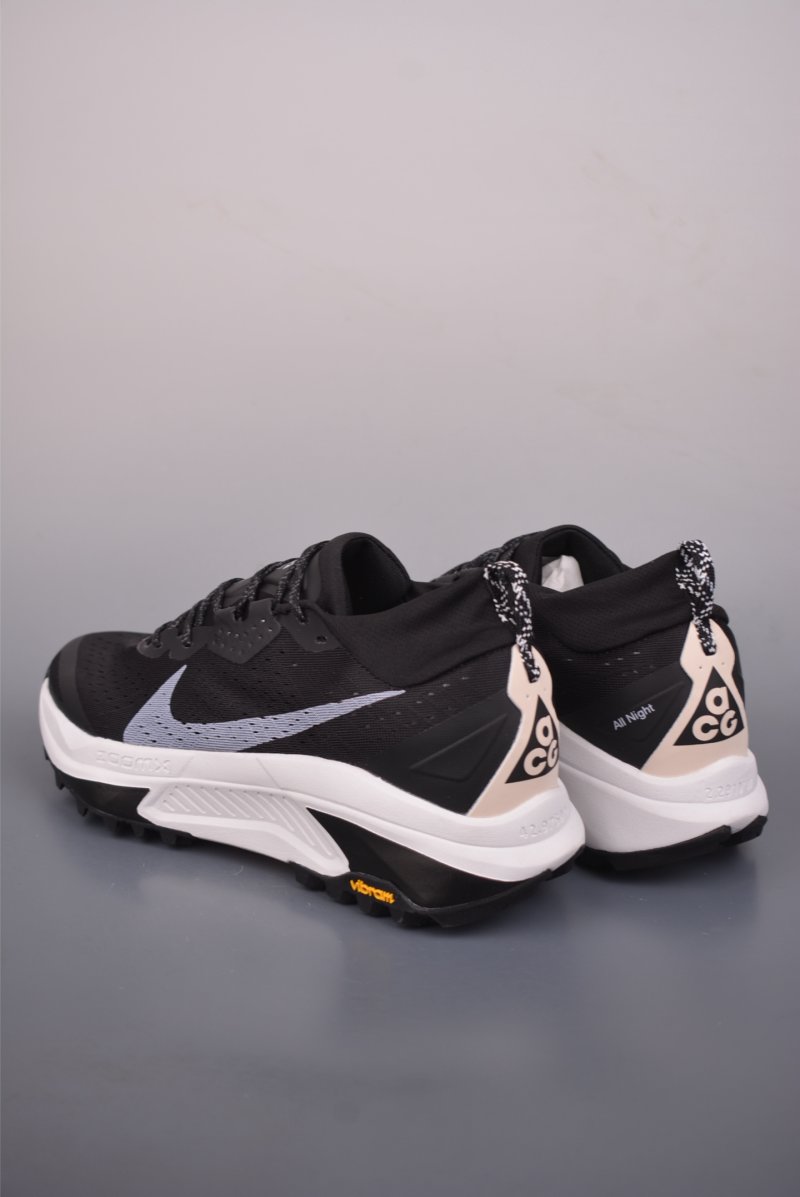 Nike ACG Zegama Trail view