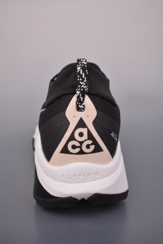 Nike ACG Zegama Trail view 4