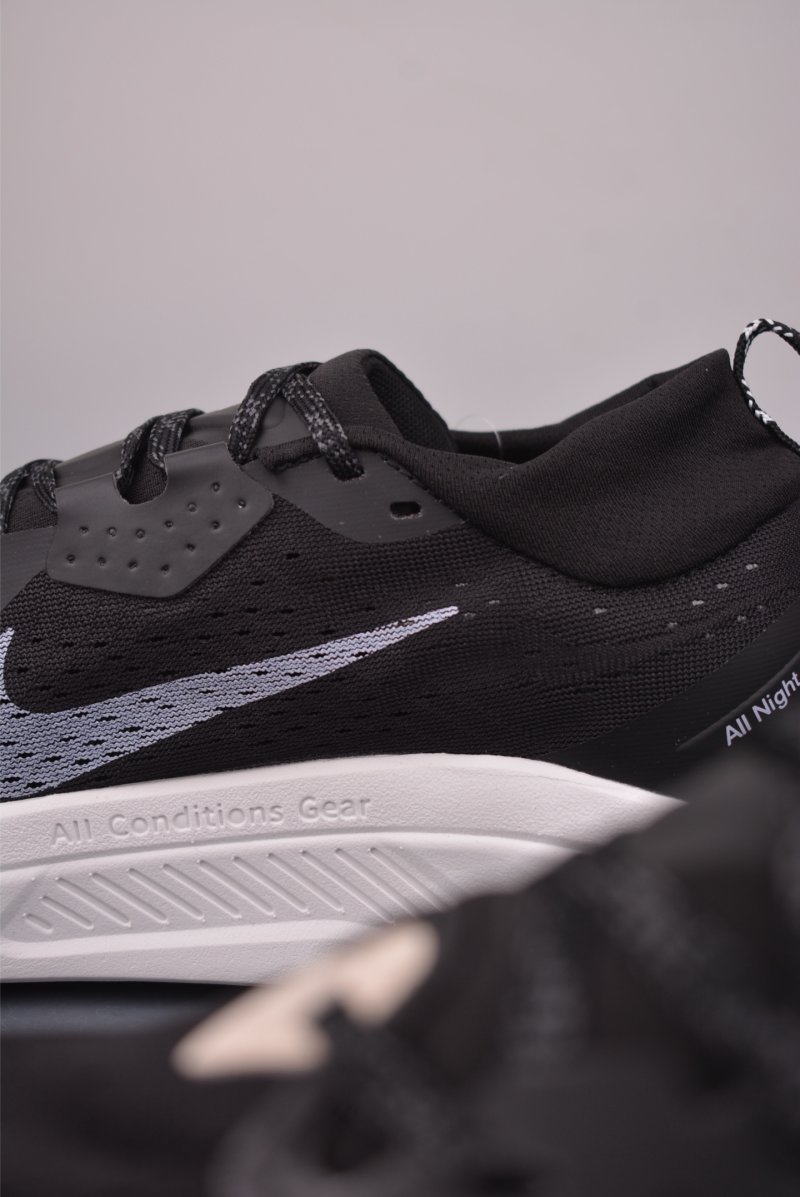 Nike ACG Zegama Trail view