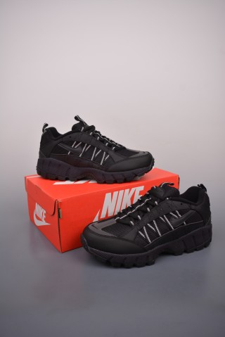 Nike Air Humara QS 'Vintage' view 5
