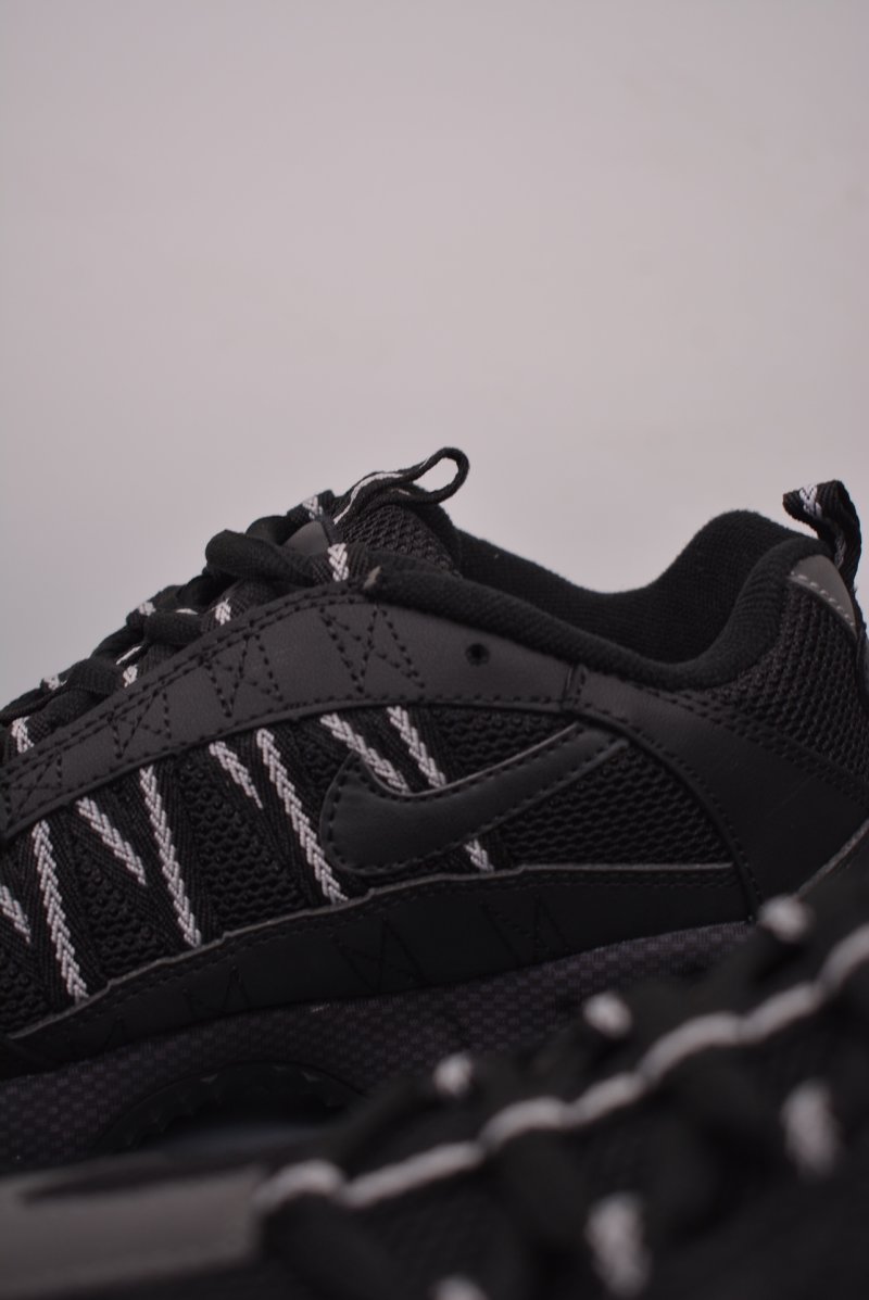 Nike Air Humara QS 'Vintage' view
