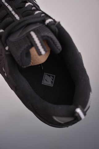 Nike Air Humara QS 'Vintage' view 9