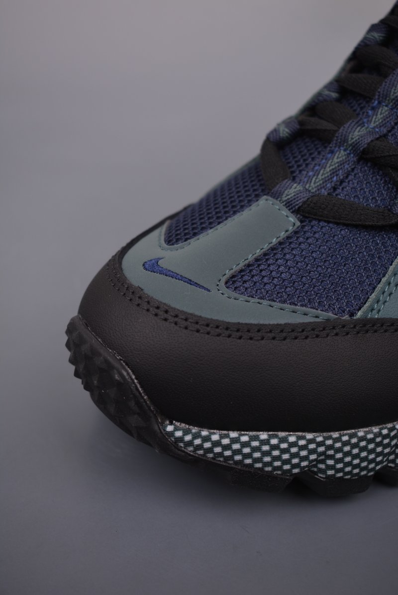 Nike Air Humara QS 'Vintage' view