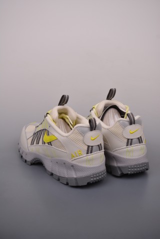 Nike Air Humara QS 'Vintage' view 2