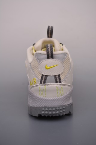 Nike Air Humara QS 'Vintage' view 4