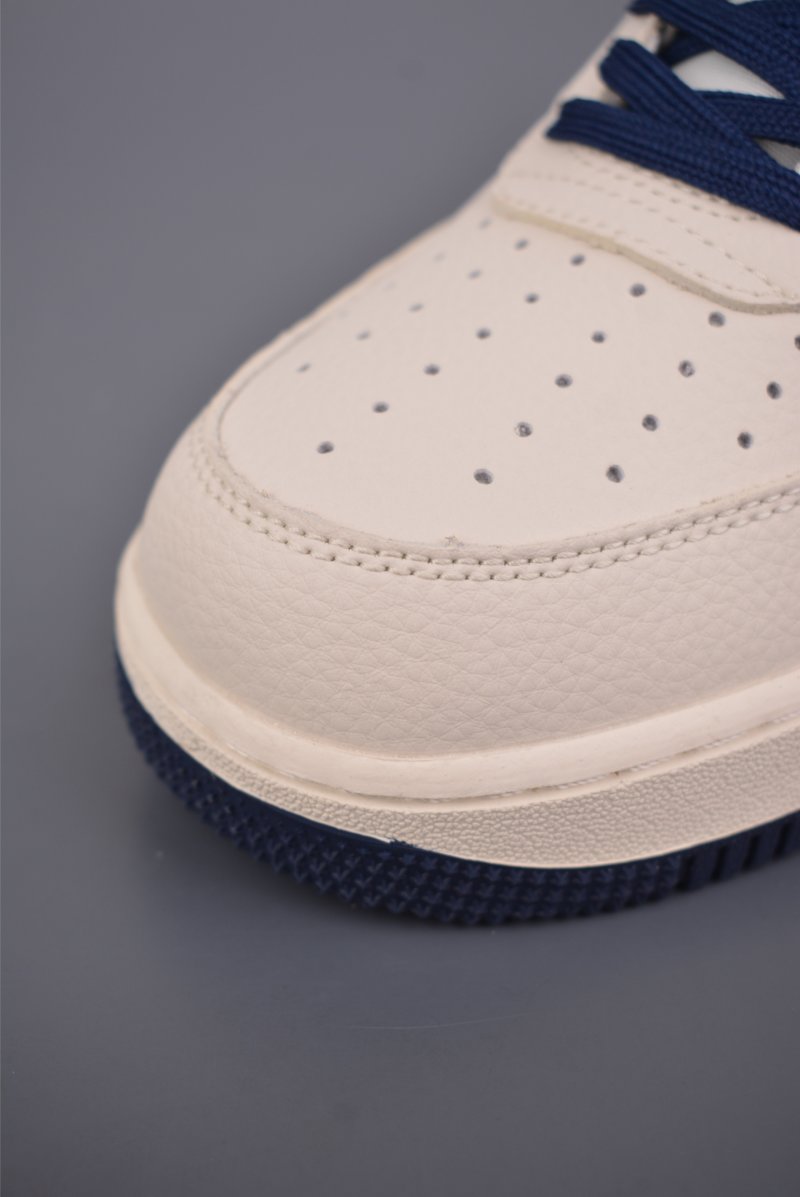 Nike Air Force 1 Low 'White / Red / Navy' view