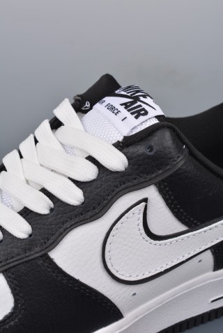 Nike Air Force 1 '07 Low 'Panda' view 7