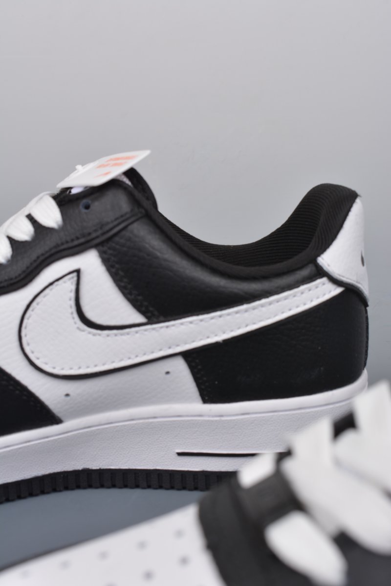Nike Air Force 1 '07 Low 'Panda' view