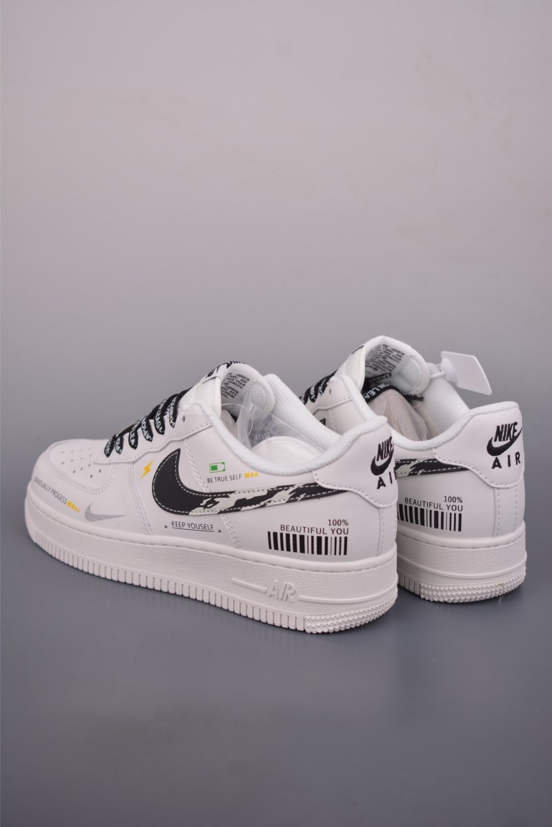Nike Air Force 1 Low 'Graffiti' view