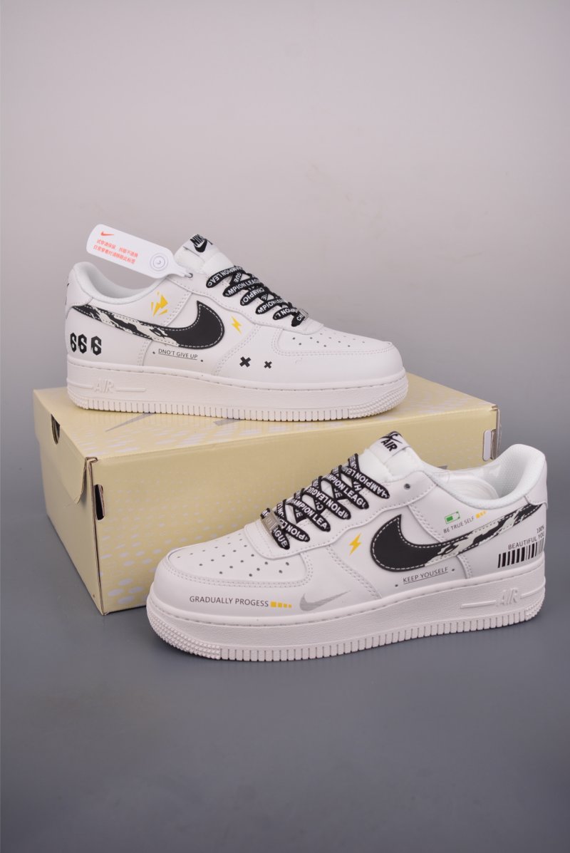 Nike Air Force 1 Low 'Graffiti' view
