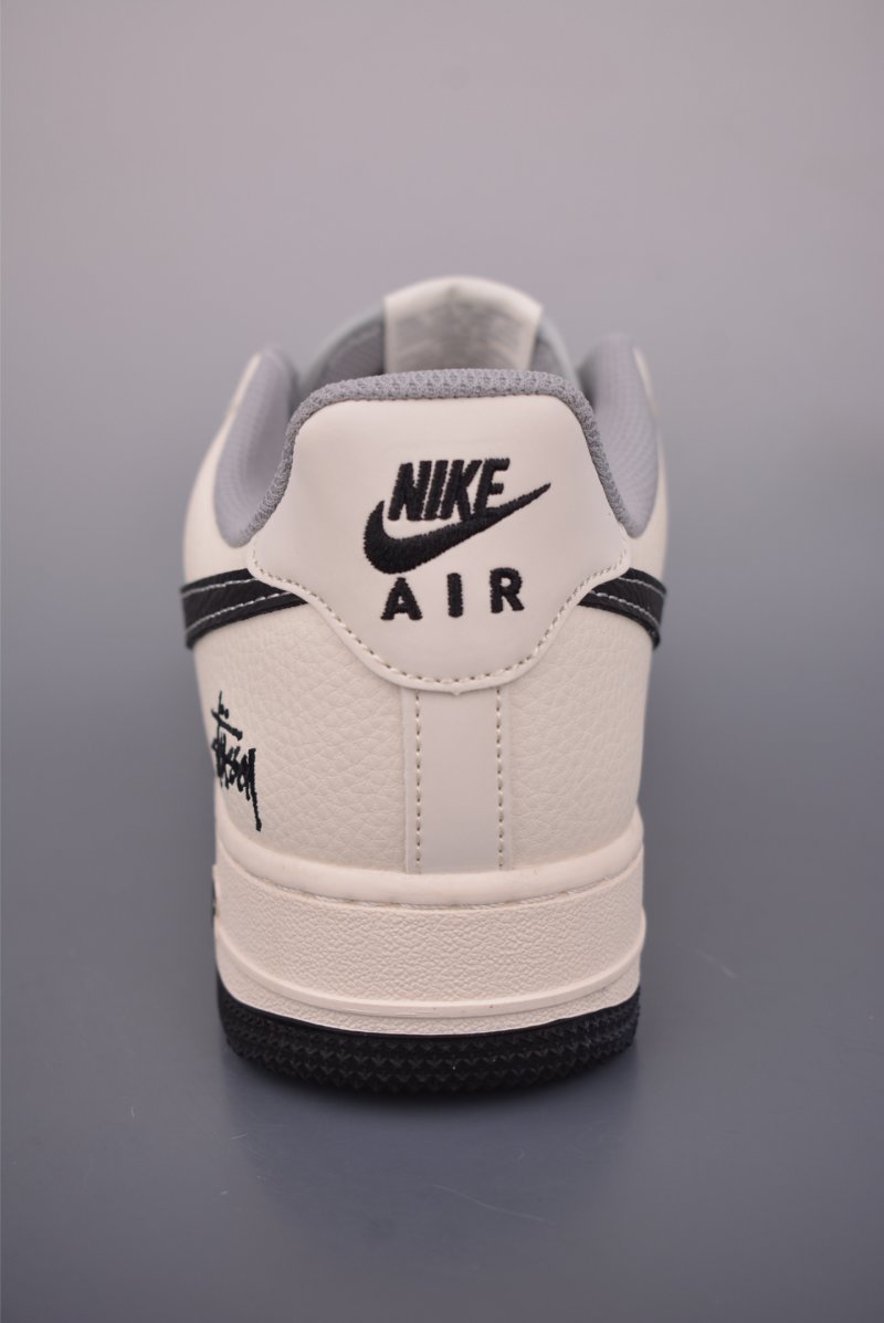 Nike Air Force 1 Low 'Stüssy' view