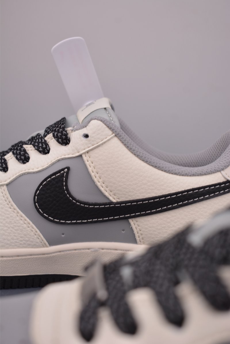Nike Air Force 1 Low 'Stüssy' view
